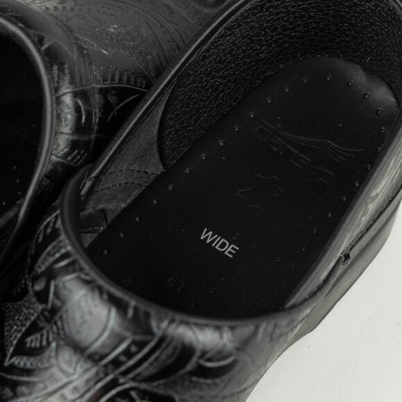 Dansko Professional Tooled Leather Clogs – Black – Wide – Size 41W (US 10.5–11W) - Picture 10 of 12